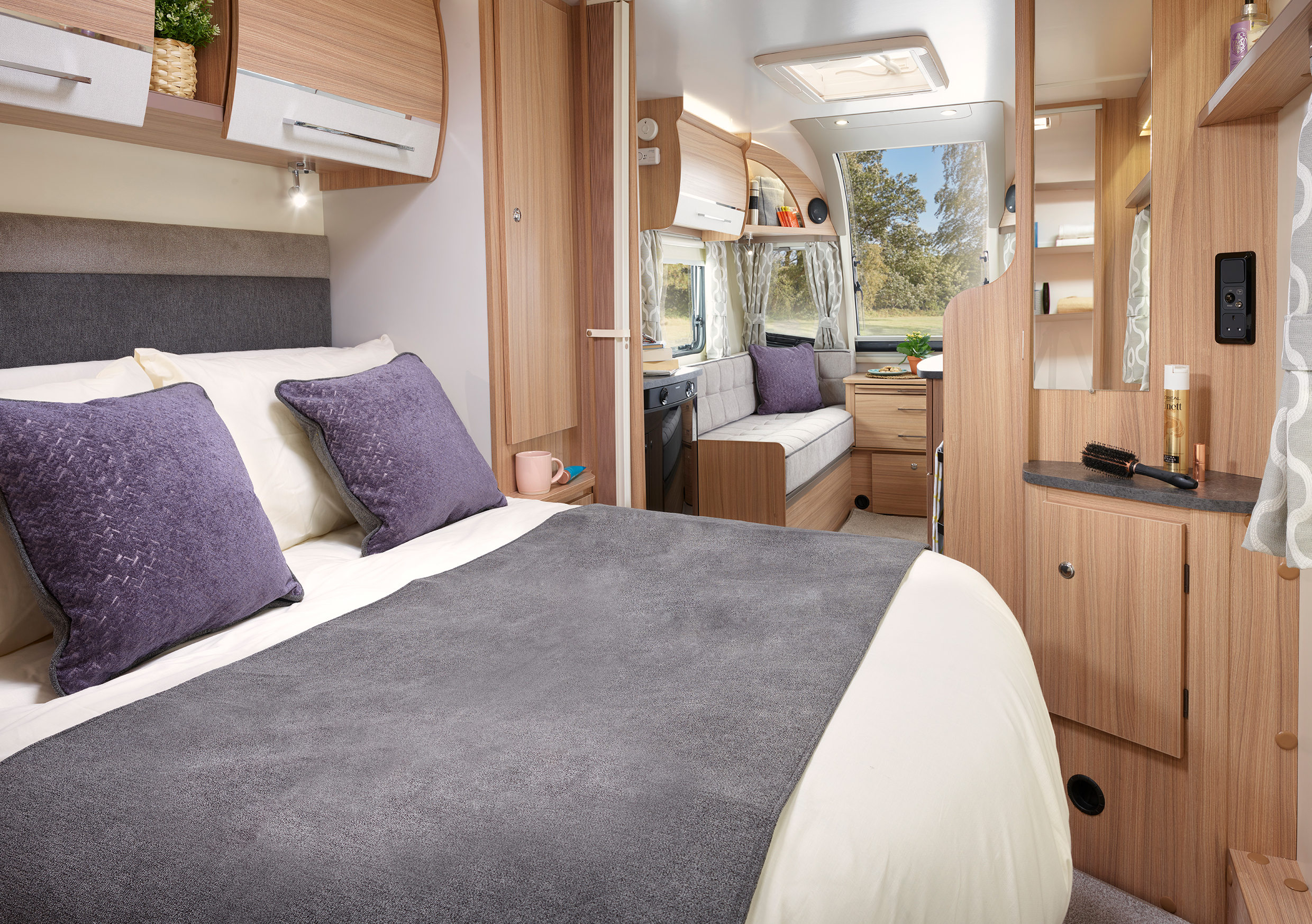 21 Phoenix Plus 644 Bedroom